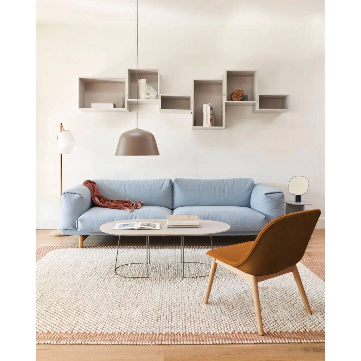 Fiber Lounge Chair, Wood Base,
Ochre Seat/Oak Base
