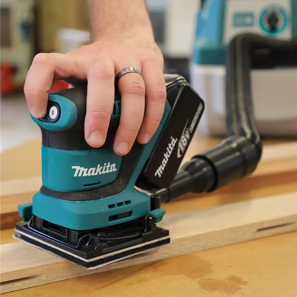 Makita 18V Finishing Sander 1/4 Sheet Li-Ion (Skin Only)